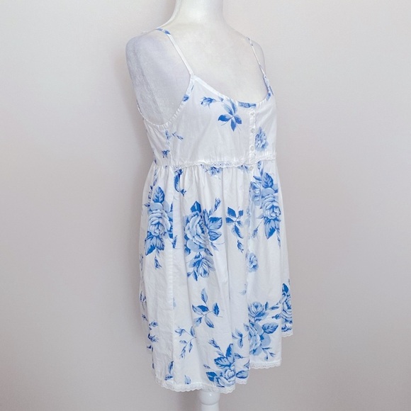 Victoria's Secret Blue Floral Dress - Picture 2 of 13